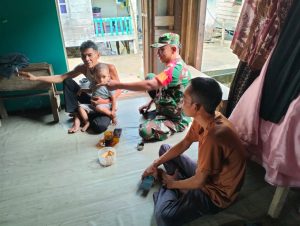Komsos di Hari Minggu, Serda Fadhlin Kunjungi Desa Langir
