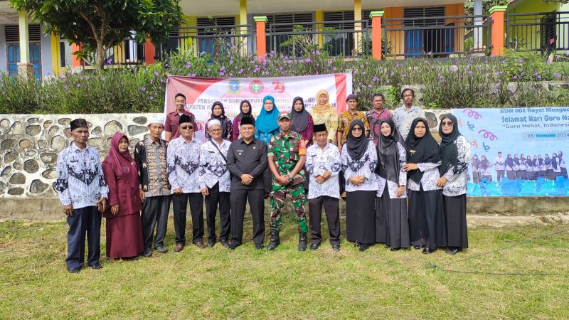 Wakili Danramil, Sertu Saiful Bahri Laksanakan Upacara Peringatan HUT PGRI di Kecamatan Siantan Utara
