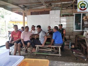 Awal Bulan Desember, Sertu Saiful Bahri Kembali Lakukan Komsos di Desa Piasan