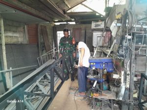 Temani Aktifitas Warganya Dengan Komsos, Cara Praka Robi Chairul Pendekatan Sebagai Babinsa