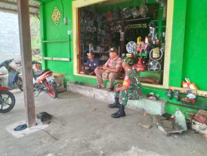 Serda Fadhlin Jalin Komsos Dengan Bapak Rusdi, Warga Desa Candi Binaannya