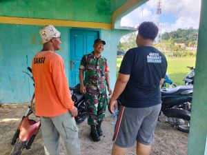 Rutin Komsos, Serda Fadlin Lakukan Jaga Silaturahmi dan Kekompakan