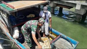 Praka Robi Jalin Keakraban dengan Nelayan, Ingatkan Pentingnya Keselamatan di Laut