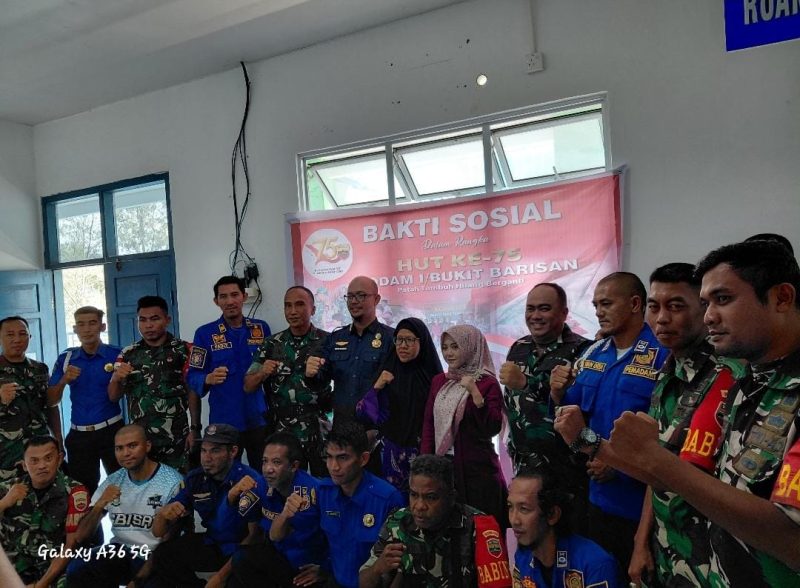 Personel Koramil 07/Palmatak Wujudkan Kepedulian Lewat Donor Darah di HUT Ke-75 Kodam I/BB