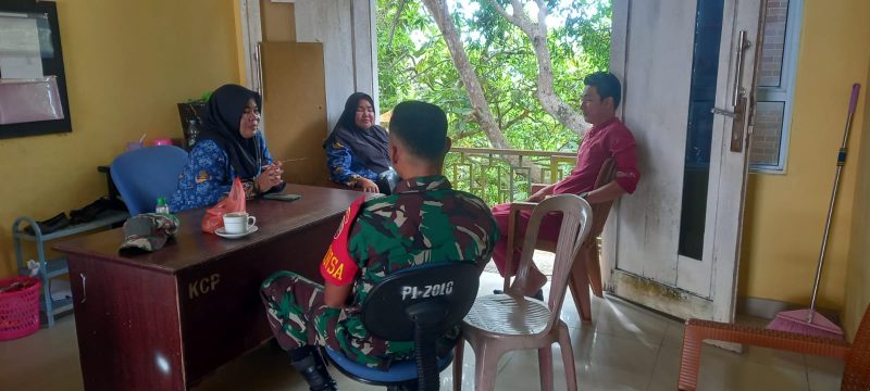 Babinsa Serda Yusri Satria Bangun Komsos Erat di Desa Ladan, Wujudkan Sinergi TNI dan Rakyat