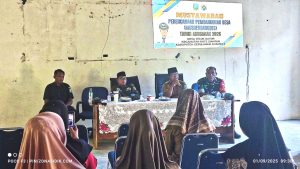 Babinsa Koramil 07/Palmatak Hadiri Musyawarah Desa T. Bayur Penyusunan RKP Tahun 2026
